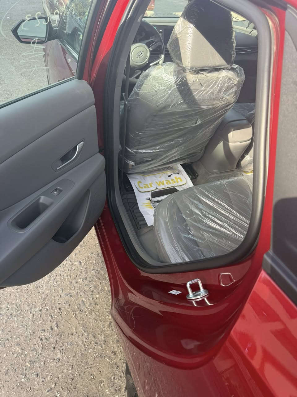 السلام عليكم
النترا 23 ماروني 
بدون فتح بدون تبديل فقط بارد ب البنيد ومعدل bdr 
نص مواصفات 
الداخل لون سمنتي 
فول رادارات 
بصمة 
بريك تلقائي 
وباقي المواصفات المعروفة 
السعر 165وبيه مجال 
شراي أتواصل وياي ادزلك سونار 
وباقي التفاصيل متواجد فيس 
***********
