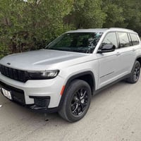 جيب كراند شيروكي  2024   V6   7 راكب  محرك  3600  دفع رباعي (4x4) كير ...