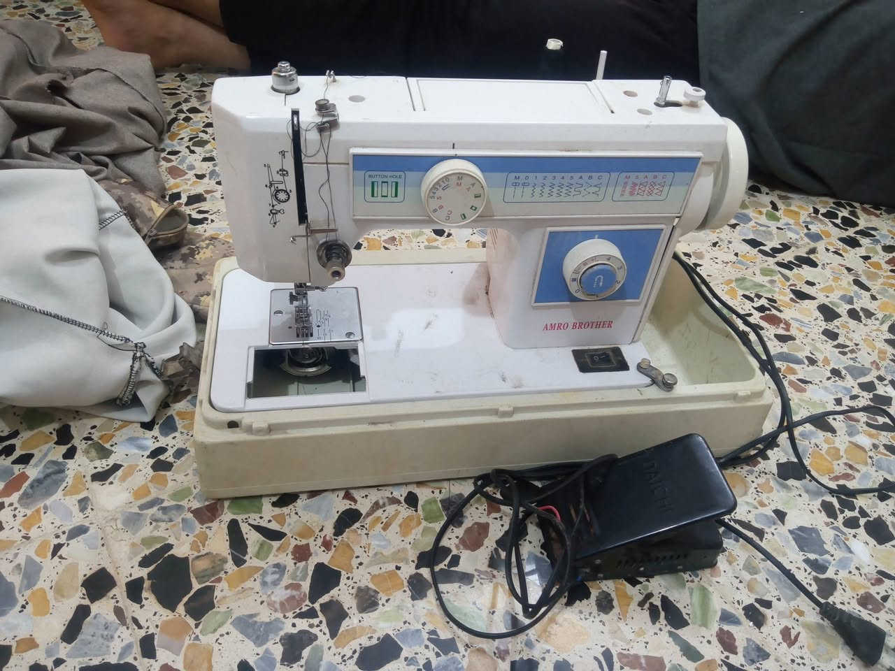 سلام عليكم مكينه شغاله شرط الشغل 150 وبيه مجال ***********
