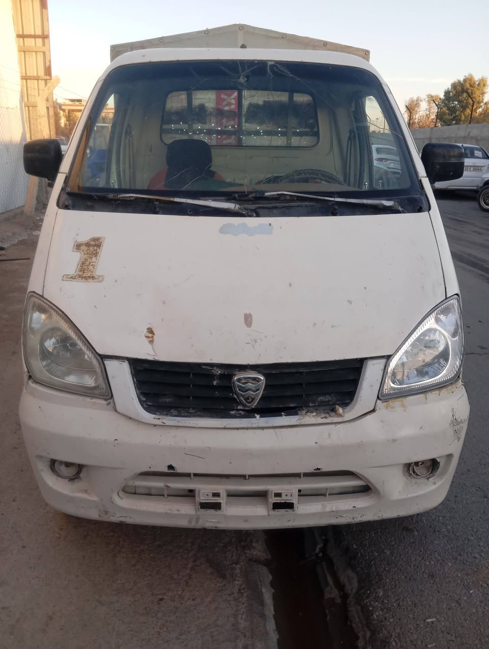 للبيع السعر 18 ورقه رقم الهاتف ***********. ***********
