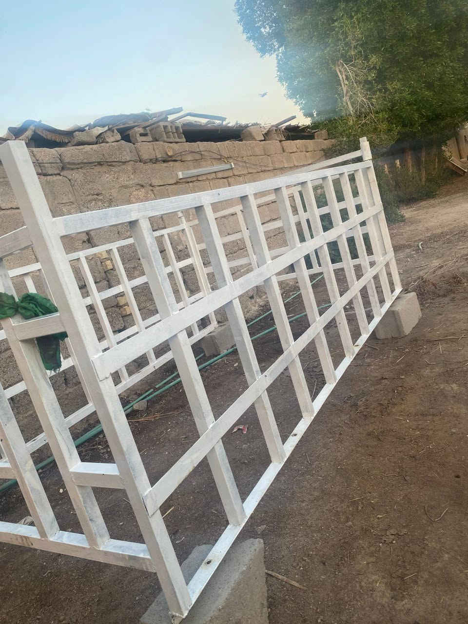 محجر بنكو نثيه للبيع ارتفاع 95 توه كمل ماصارله ساعتين سعر 300وبي مجال مكان ابي  الخصيب طريق سيد حامد قرب الاندلس رقم الاتصال ***********
