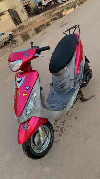 السلام عليكم :

ماكس منغولي سرعة 120 ياباني
لون وردي مميز الدراجة كفالة عامة
بشهر السادس نازلة رمبة شرط تجيب وياك
فيتر وتجي تفحص ترايك وين ماتريد
اوراق كاملة اصولية
الدراجة علا وضع البلاد اي نقص 
واي شي ممبدل منها كفالة عامة 100/100

السعر 650 الف 
مكاني شارع فلسطين
هذا رقمي *********** بغداد
