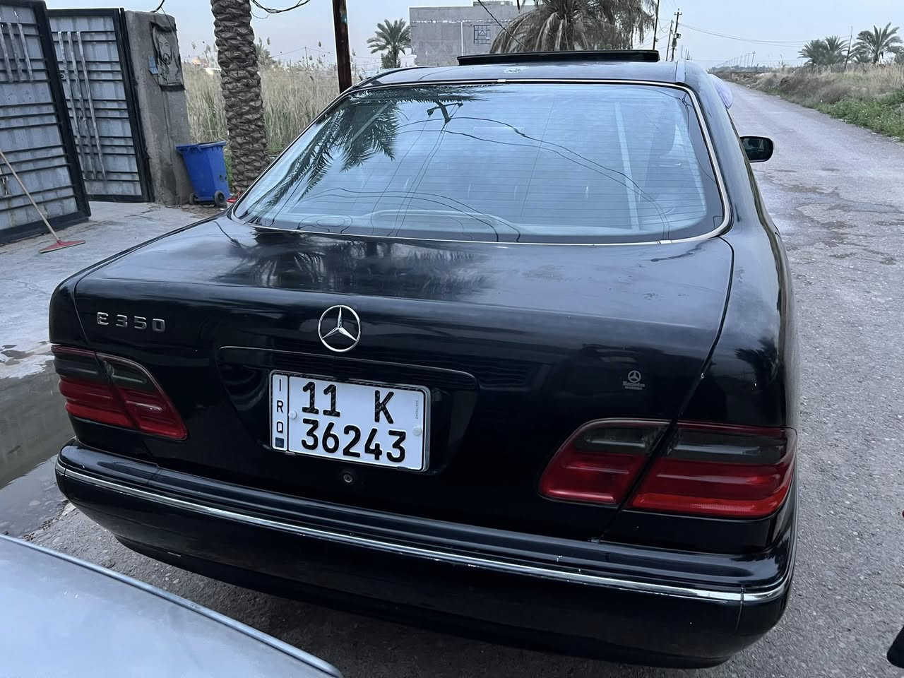 السلام عليكم مارسدس ام عيون  بسمي موديل 2000 مكينه في مكينه كير صدر خلفي امامي تبريد كولهن جدد فول موصفات السياره وارد أميريكي لأرائك لبصره اذا بيهه لوله عوفهه وطيك بانزينك الجين بي السياره بيهه جراد بصمه السياره برده خلفيه تجاوي كهرباءكشنات كهرباء ثلاجه سلايت وبعد هوايه موصفات بيهه جاملغ خلفي حادث مكان بغداد الشعب الاستفسار ***********ابو ذر
