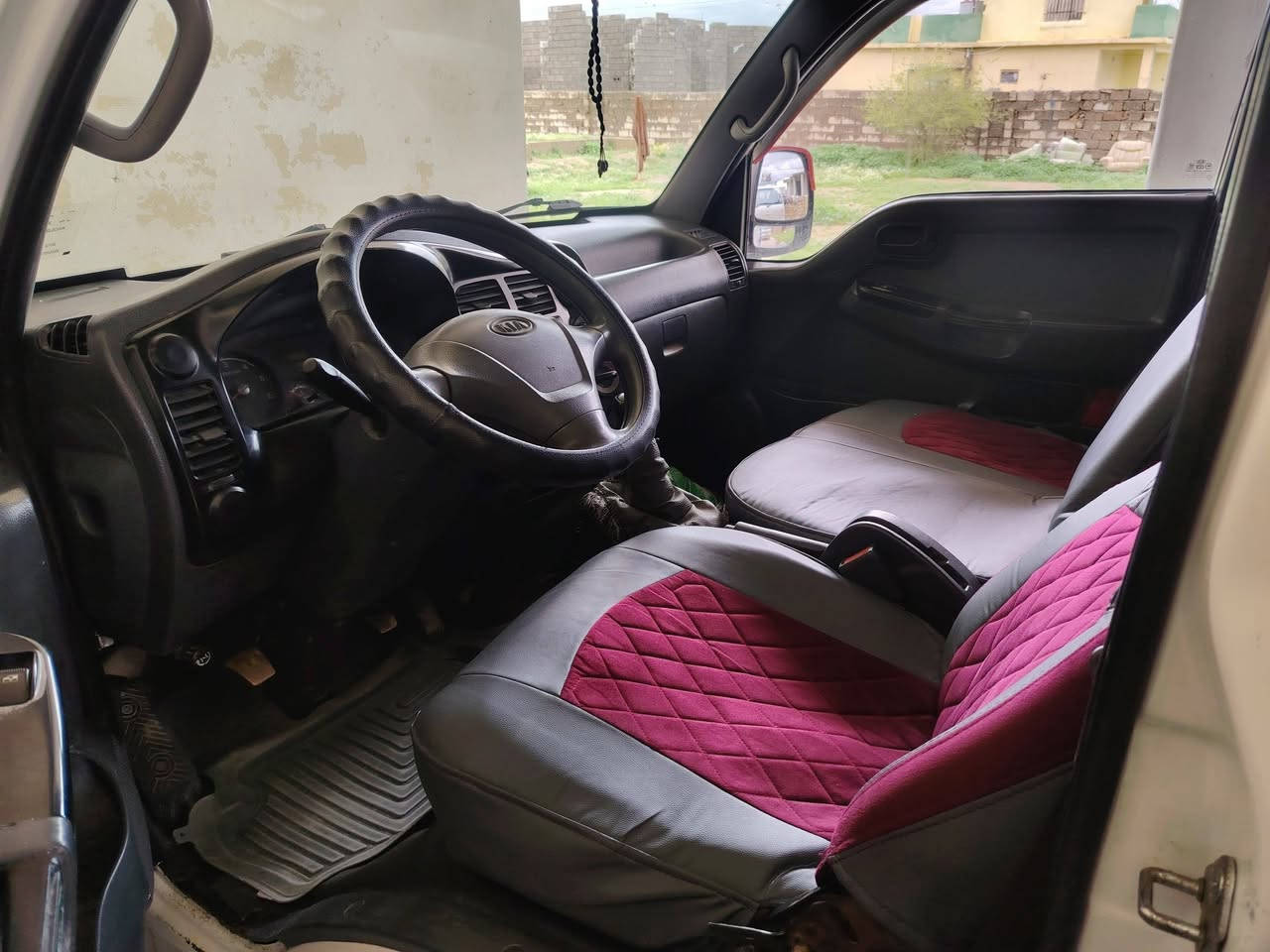 السلام عليكم كيا للبيع موديل 2012 رقم دولي سنويه جديده لثلاثين جاهزه ومكفوله من كلشي سياره جديده السعر 108 وبيها مجال قليل وبيع نقد فقط للاتصال ***********
