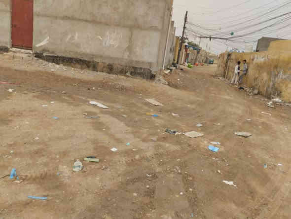 بسم الله الرحمن الرحيم 
بيت زراعي للبيع 
صوب الشويلات 
منطقة حي الحسن 
قرب مدرسة القدوس 
3 غرف وصاله ومطبخ 
وديوانيه وصحيات ومحل 
المساحة 300متر
السعر 50 وبي مجال 
للتواصل الاتصال على الأرقام 
 الموجوده بالاعلان 
***********
***********
او مراسلة الصفحة 
#هادي_الحجيمي
