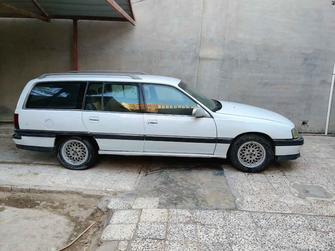 اوميگا ستيشن محرك بطة ونجي
كير اوتماتيك تدفئة وتبريد 

رقم انكليزي مشروع وطني بأسمي تحويل ثاني يوم
السعر قيام سوك

***********
