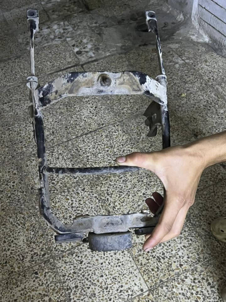 السلام عليكم غراض تفصيخ استد للبيع و مراوس

1-تانكي جديد مابي شي للبيع او مراوس
2-بك لايت استد للبيع فقط 20الف
3-جاملغ امامي للبيع فقط 25
4-قطعه شاصي خلفيه 30 
رقم الهاتف/***********
