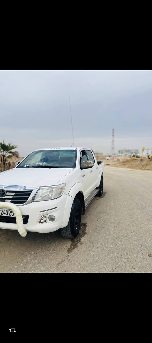 (السلام عليكم سياره (كاز) للبيع فورويل2013)  سياره كله كفاله عامه ما عده طكه لي ماشر عله بصوره فقط( مكينك لاتنقيص ولا تبخير كير عادي رقم جديد))((السعر 155 بيه مجال لشرايه *********** ) مكان بصره كرمت علي
