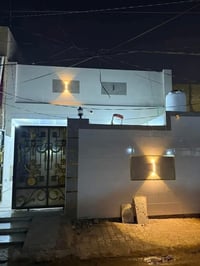 🏠بيت مساحه 150 م 📍حي الجامعه   ♦️طابقين يحتوي 4 غرف نوم  ♦️و صاله و اس...