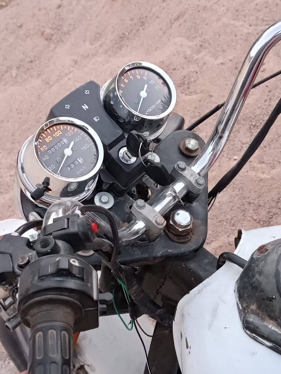 البيع ستوته مديل 14 اواق كامله عوزها ترتيب قليل سعر مليون100 بيه مجال رسني خاص لو تخبرني على رقم ***********مستعجل على بعيتها
