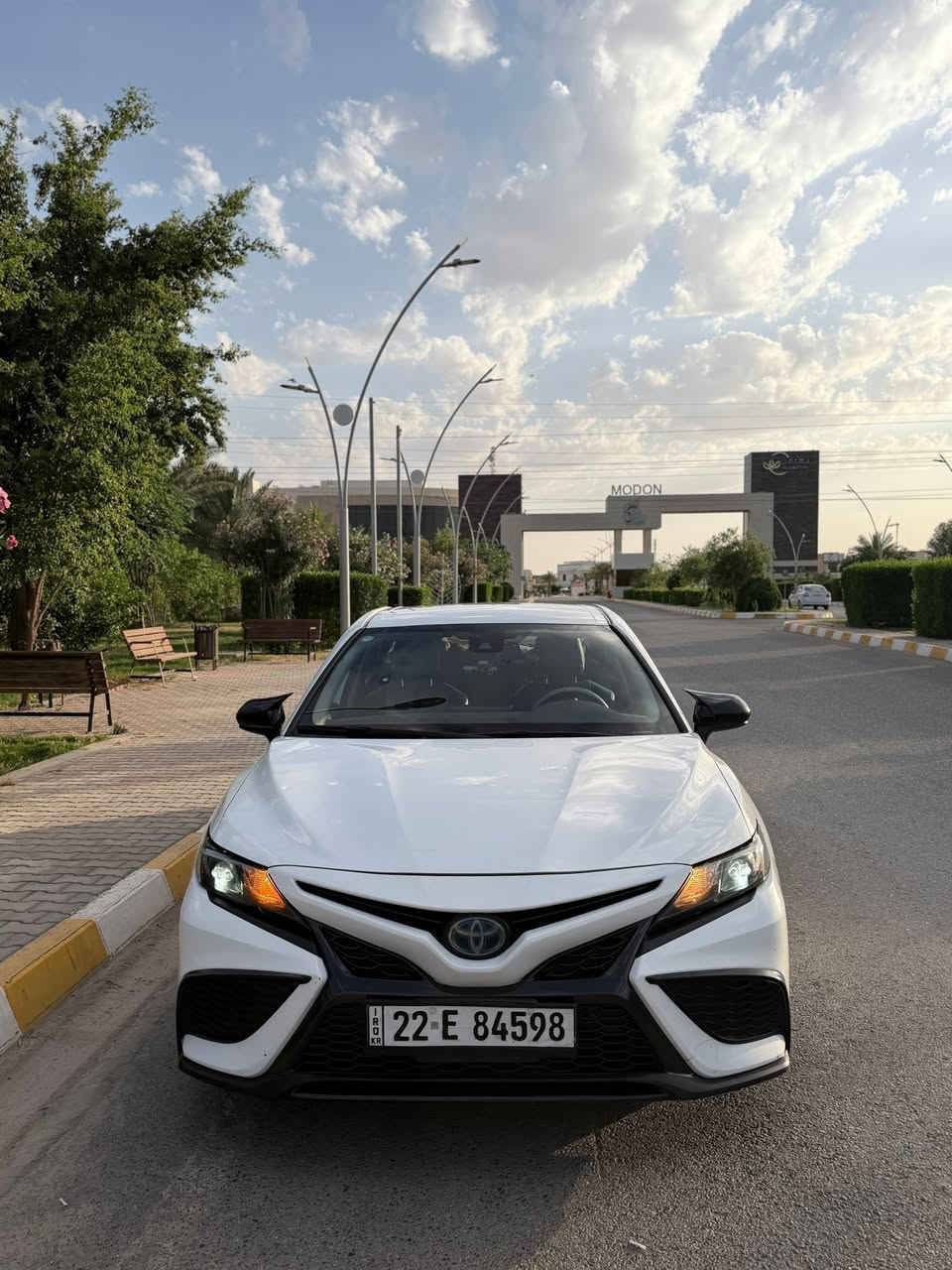 كامري 2021 Hybrid se

محرك 2500 v4
العداد : 100 الف ميل
وارد امريكي
بدون ايرباك فقط باب السايق مبدل بلادي
والباب الي خلف السايق بي صبغ
( صور الضرر مرفقة بالمنشور )
وبالعراق صار بالباب الخلفي اليمين 
ضرر بسيط موجود على حطتة 
السعر 190 وبيها مجال للشراي 

ملاحظة / السيارة اني كصيتها من المزاد يعني جناي مو بيع وشراء 
للتواصل : ***********
