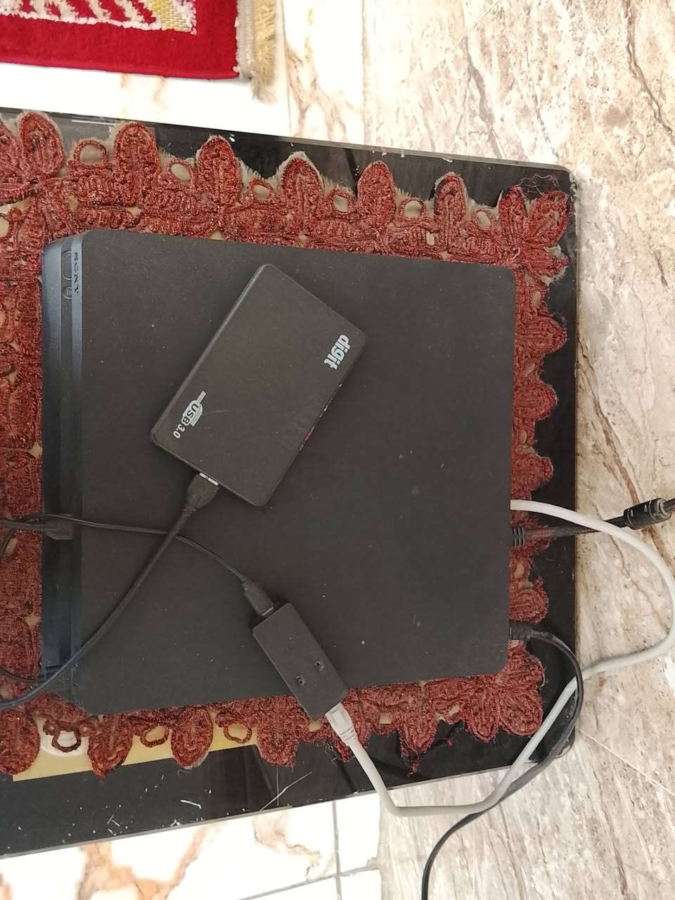 سلام عليكم بلي 4سلم مهكر نضيف مع هارد نص كيكه ويده وحده سعره 325الف مكاني بابل بكرلي للتواصل ***********
