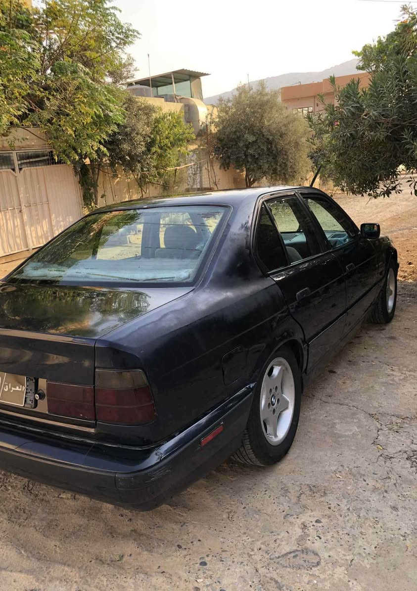 Bmw 525
مۆدێلی 95
ناو فۆرمیکایە
دوو جام کارەبای
سڵاید
مەکینە دیجیتاڵە
گێڕ ئۆتۆماتیکە
ئاڕمی پلاسیک سلێمانیە بەشەرتی ئەوەی غرامەی تیانەبێت بێکێشەیە کێشەی یاسای نیە ماڵی کەس نیە بەشەرتی ئاڕمو ئەوەلیات
ماشەڵا سەیاریکی زۆر بەهەڵمەتو بیمشکیلەیە
سحری /٣٠گەڵاو معامەلەیەکی کەم 
ژ/***********
ژ/***********
شوین /قەزای دوکان دخان, السليمانية
