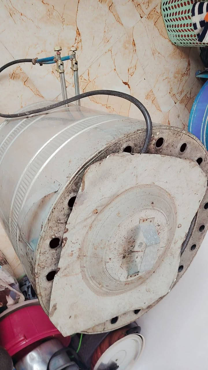 جميع الغراض للبيع ملحق + مبردا اصلية كبيرة سعودي+ تنور صغير وتنور كبير + مولد + صوبة غازية
للاستفسار ***********
الموقع. التحرير
