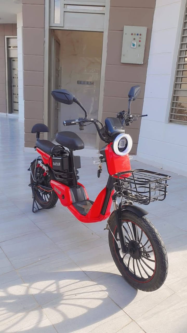 دراجه شحن للبيع مستخدمه لمدة شهر واحد فقط جديده سعرها 400 الف
للاستفسار الاتصال على الرقم ***********
