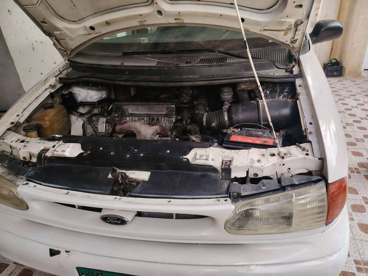 السلام عليكم 
فورد موديل 1996
محرك كورله كص 4 سلندر 
رقم نينوى 
السعر 30 وبيه مجال 
العنوان صلاح الدين بيجي 
حصراً بيع امراوس ما راوس
للاستفسار *********** // ***********
