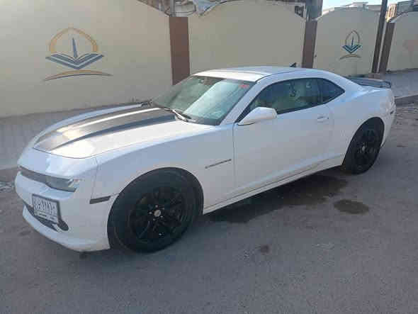 السلام عليكم 
كمارو موديل ١٤ 
سيارة داخلة كلين للعراق 
صار بيها طخة بالجاملغ الخلفي  عكس السايق واشتغلتها شغل مرتب 
محرك وكير نظيفة 
مبدل دعامية امامية جديدة وشغل مرتب بسبب ضربت جلب اجلكم السامع ونكسرت فبدلت دعامية. كاملة جديدة
سيارة ماشية ١٧٥ الف كيلو 
كلة بانزين محسن فقط ودهن اصلي فقط 
صورة الجاملغ موجودة
بيها ملاحظات بسيطة  
السعر ١٠٥ 
للاتصال واتساب  ***********@
