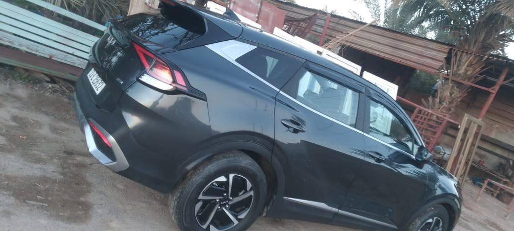 السلام عليكم
سبورتج هايبرد 2024 ماشيه 14m صور الحادث موضحه بلمنشور مواصفات 
LX 
170وبيه مجال بسيط 
‏‪***********‬‏
