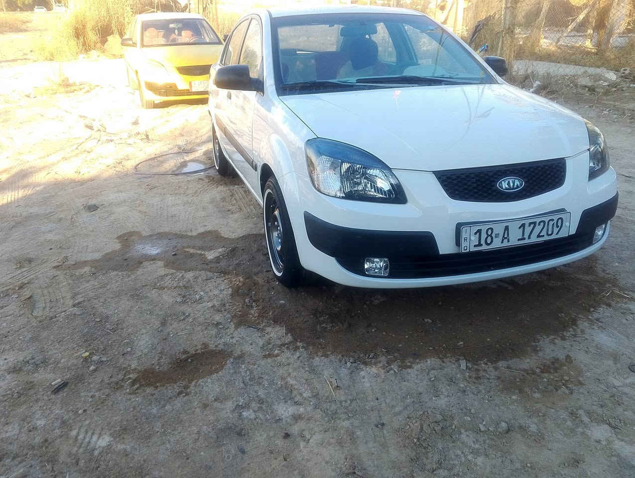 السلام عليكم كيه ريو للبيع موديل 2008 خليجي السياره مكفول كفالة عامه لاصبغ ولا تبديل ولافتح مكينه ستميه كير حداديه تبريد كله شرط سنويه جديده هزه تخم تاير مكان السياره ديوانيه السعر 87 بيهه مجال غير متواجد على الفيس اتصال ***********
