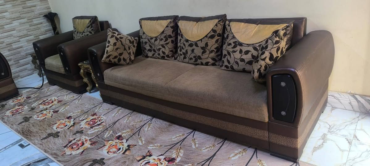 السلام عليكم ورحمة الله
تخم للبيع 5 قطع مع طبلات 
السعر 400 الف وبي مجال قليل.
العنوان= الناصريه الاسكان الصناعي 
رقم التواصل ***********
