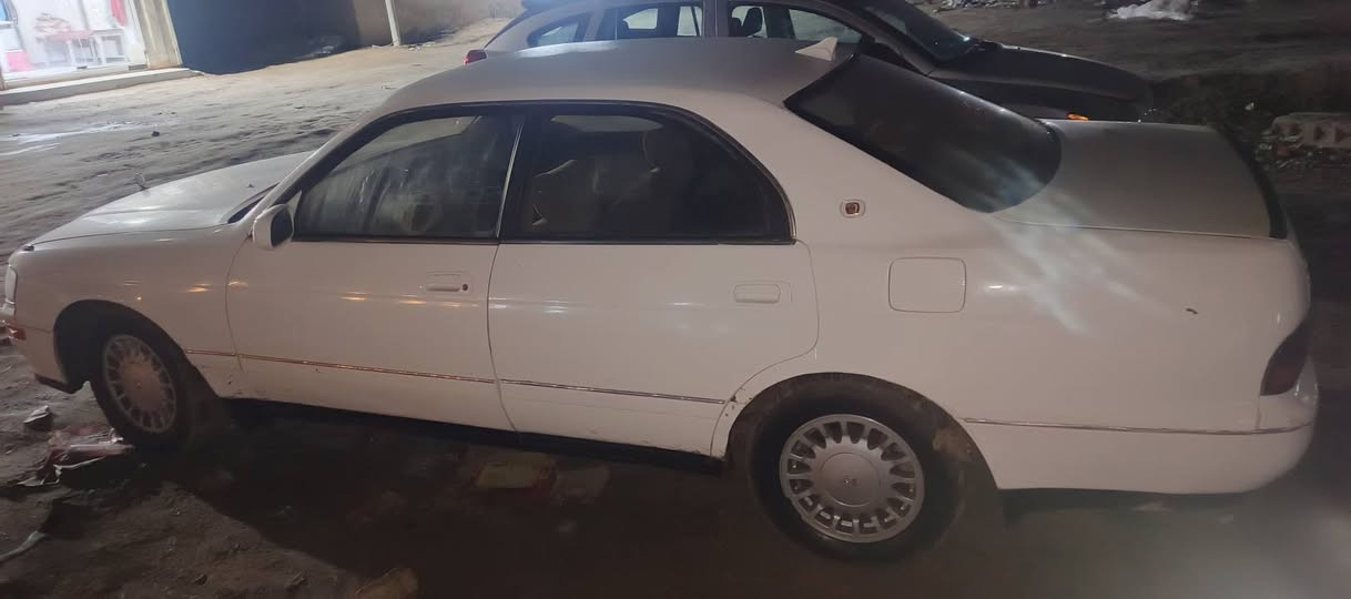 فقط مراوس بيكم العنده بيكم مراوس يتصل ***********
