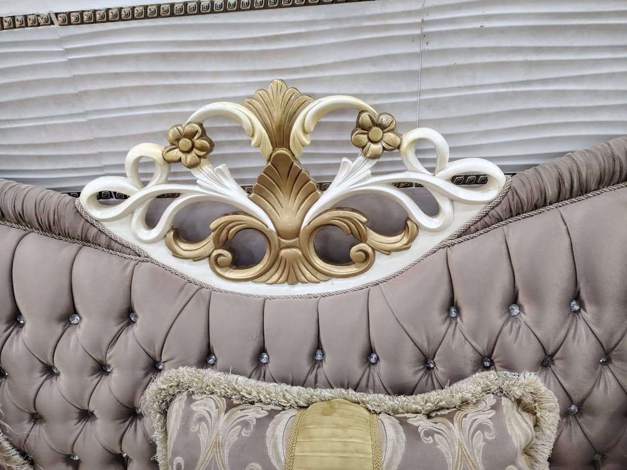 قنفات مصري   ماركة  ١٠ نفر
يتواصل واتساب 
***********
