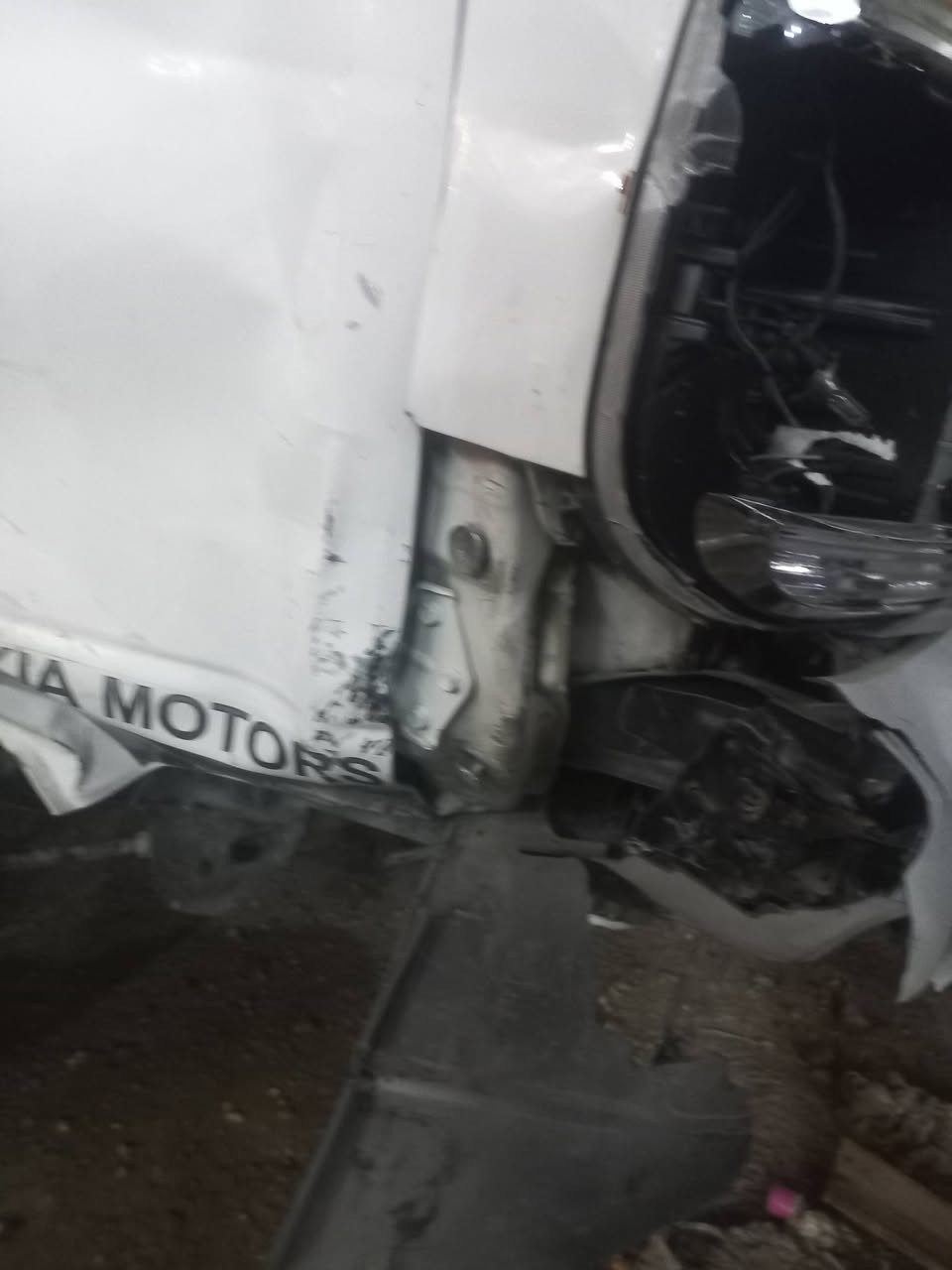 سياره 2021
السعر 100ورقه 
***********
