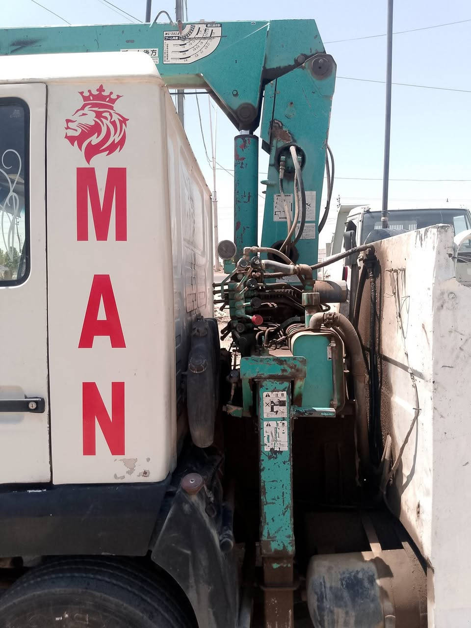 السلام عليكم مان للبيع مكينه 4بم ونوزل اكرين سلايتين عدل سياره جاهزه للشغل للاستفسار اتصال علا الرقم ***********
