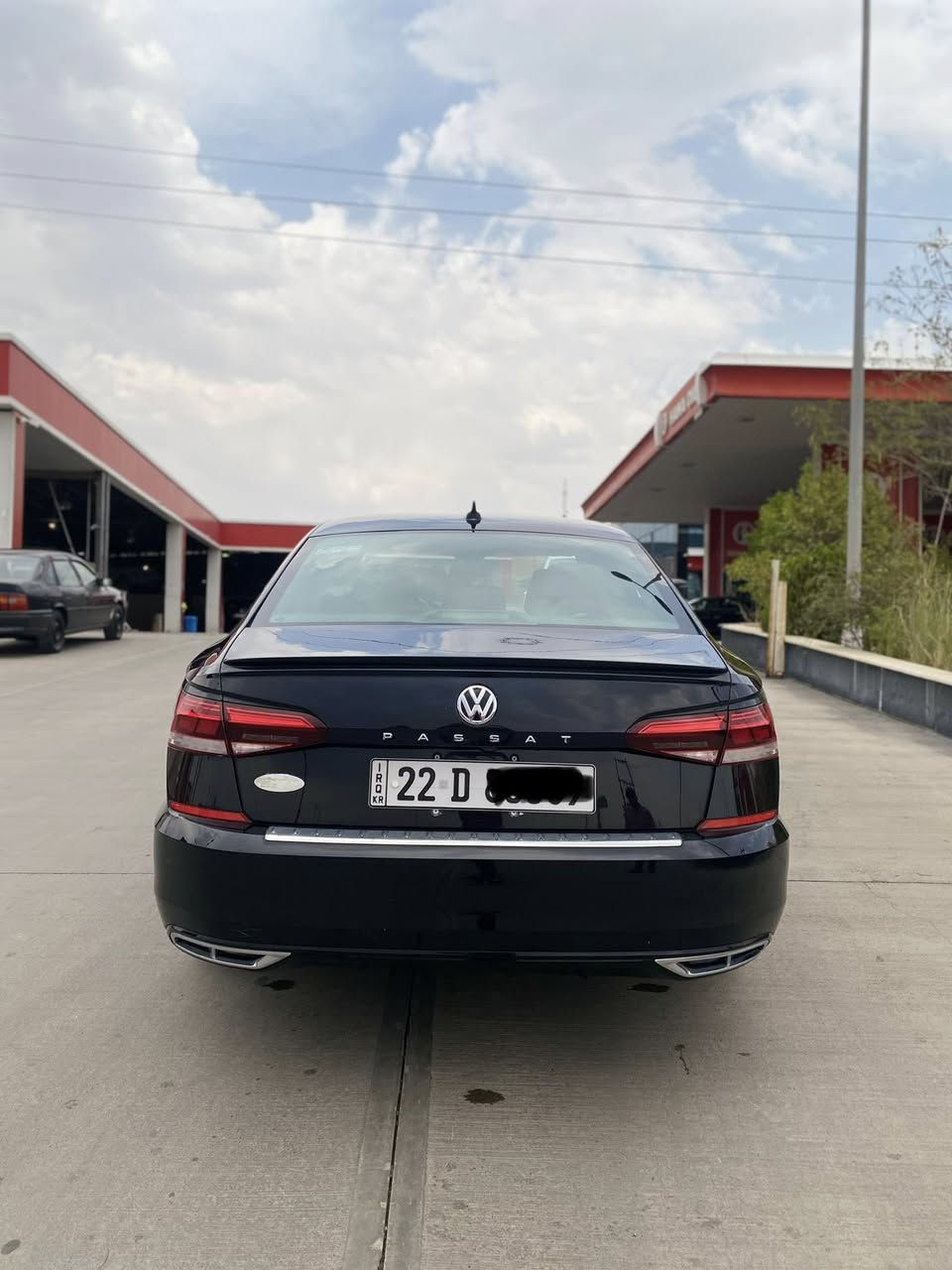 فولكس واكن باسات 2021 🇩🇪 

سيارة تجي فول مواصفات R-line بمحرك 20T 
نقاط عمياء 📌 
لايت لد لايت زينون متحرك ديناميكي📌
رادار امامي 📌
كشنات جلد وتدفئه 📌
فول تحكمات ستيرن 📌
شفتات ستيرن 📌
حساس خلفي بريك طورائ 📌
كامره خلفيه📌
تبريد قطعتين 📌
نظام ابل كار بلي 📌
بصمه وتشغيل عن بعد وبصمه ابواب 📌
فتحة سقف 📌 
مواصفات هواي …

سيارة جاهزه وبحاله ممتازه وماشيه 110,000 الف كم 
حادثها بجم بدون دواخل وبدون شواصي 
وگير ومكينه وكهربائيات بشرط ورقم شاصي مرفق بالمنشور…..سيارة مكانها كركوك وياها بطاقة بنزين + سنويه تتحول بأسم المشتري حصراً 
السعر : 145$ ورقه وبيها مجال

 (للاستفسار تواصل ع رقم)
***********
