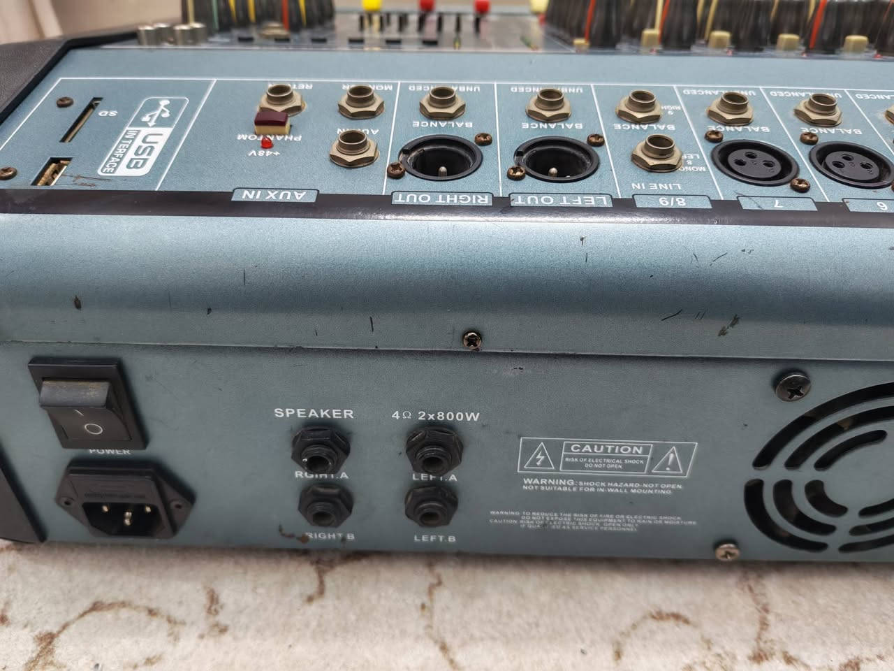 ميكسر باور زاك 1600 واط سعر ١٧٠ الف دينار كلش نضيف قوي دبل ايكولايزر فلاش و ميموري *********** واتساب توصل عندی جميع محافظة عراق
