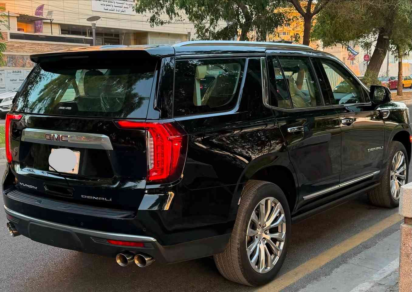 السلام عليكم
بيع او مروس
جمسي (دينالي )وكالة المنصور

موديل : 2023 

ماشية 31 KM

المواصفات 

بانوراما 

بصمه 

بصمة ابواب 

تشغيل عن بعد 

داتا شو 

شاشه 

شاشات خلفيه 

كاميرات 360 درجه 

كشنات جلد 

كشنات كهرباء 2 

كشنات تدفئه + تبريد

كشنات خلفيه كهرباء 

ذاكره خزن ميموري 

داخل اوف وايت 

جنطه كهرباء 

حساسات امامية + خلفيه 

مكينة 8 سلندر 

 6200

جكات 

لايت زنون 

لد امامي 

بلوجكتور لد 

بك لايت لد 

مري شفط كهرباء 

اشاير بالمري 

صاجات 

سستم صوت سماعات 

شاحن موبايل 

تحكم ستيرن جهتين 

كروز سرعة 

ستيرن هيتر 

فور ويل 4x4

رادارات 

قيادة ذاتيه 

تحديد مسار 

دوسات كهرباء 

ثلاجة 

ويل كب بلاك 

 7 راكب 

 3 قطع تبريد

تبريد بيانو 

(رقم بغداد )

ملاحظة :  بيها مبدل بطل بل وكاله والحد هسه السياره بل ضمان

((السيارة خليجي مكفولة كفاله عامة ))

العنوان :بغداد

السعر :500وبية مجال

للاستفسار:*********** 
***********
