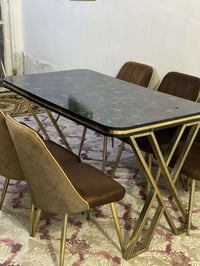 ميز طـــعام 🌭 لــــلـــبـــيــع✅  عـــدد الـكـــراســي ( 6️⃣ ) كــراسـ...