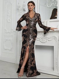 فساتين شي ان • قياس سمول • توصيل لجميع المحافظات