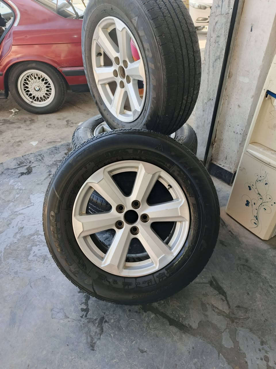 سلام عليكم
ويل هايلندر 2010 ويل حاويه بعده جديد 
تخم كامل تاير جديد 
325 الف مكاني فلوجه 
***********
