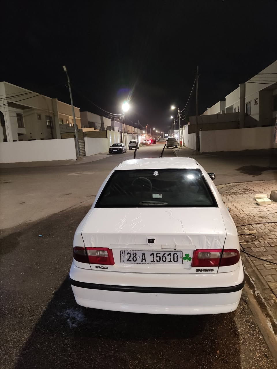 للبيع: سمند كرستال أصل.. مال جناي ونظافة فوول! 🚗💎
يا الله، السيارة غنية عن التعريف والي يدوّر نظافة يجي يمي
النوع: سمند (كرستال أصل).
الموديل: 2012.
المحرك: ماكينة خرسه ونظيفة كلش (شرط الفحص)
الكير: جديد ناعم 
التبريد: ثلج وجاهز للصيف
الدواخل: جديدة وريحة الشركة بيها كلش معتنى بيها
الحدادية: قبل فترة مشدودة جديدة السيارة غراضها كلها نفوذ
(الكشر): نظيف ويلمع مثل ما موضح بالصور.
الضمان (الكفالة):
السيارة مكفولة من كلشي (گير، ماكينة،وكشر)، 
سيارة جاهزة من الدعاميه للدعاميه لانقص ولا دوخة راس.. شغل واطلع وين ما ترید.
💰 السعر: 47 ورقة (4,700$) وبيه مجال بسيط للشراي 
📍 المكان: [عنواني نجف ]
📞 للاستفسار: [***********]
ملاحظة: السيارة مال جناي، والي يجي يشوفها ما يتندم.
