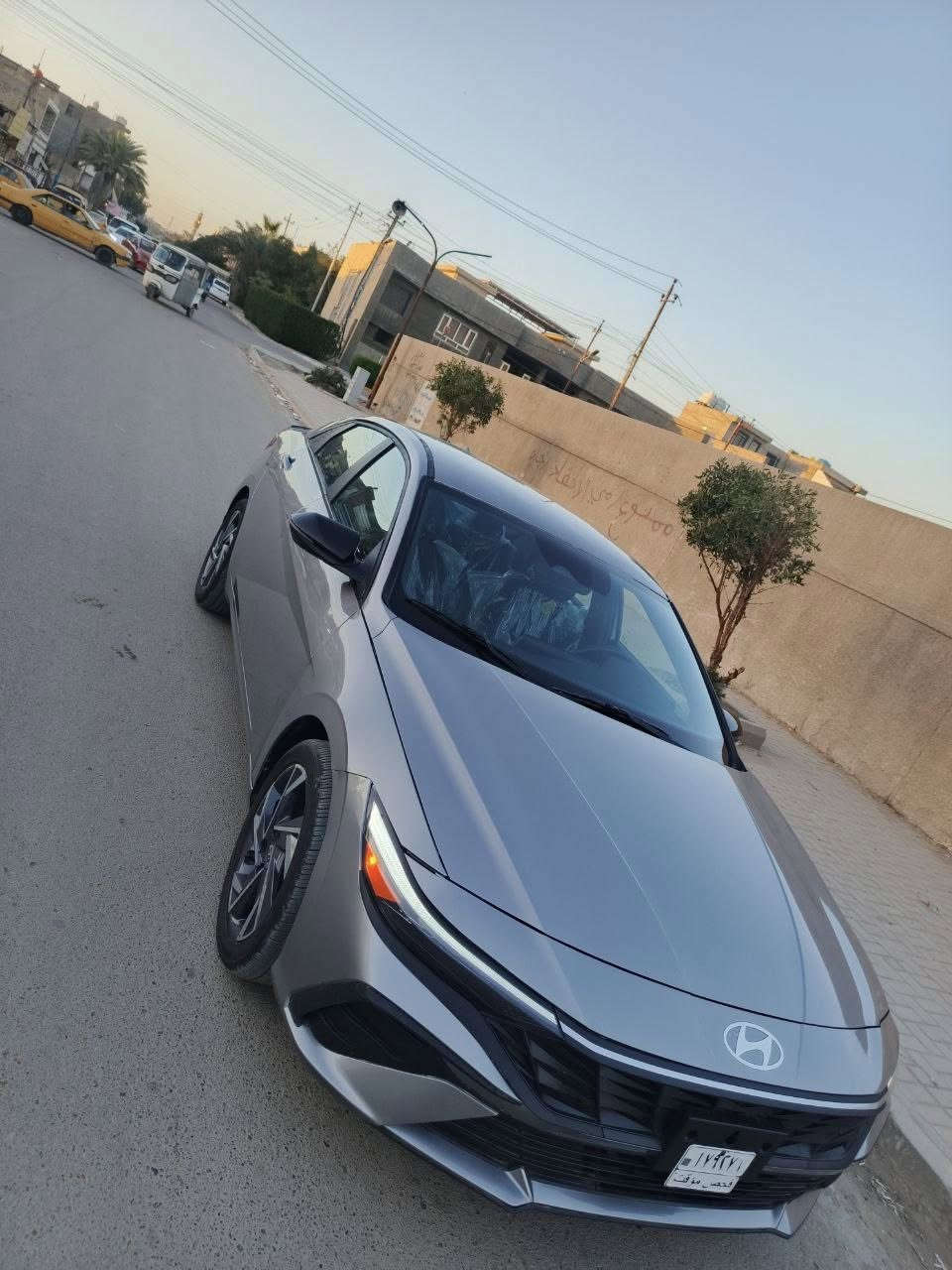 السلام عليكم النترا 2025 وارد امريكي السياره ماشيه 6000  دخول جديد حره نزلت صور حادثها السياره بدون دواخل وبدون شاصي ولغد بيهه صبغ جاملغات اماميه وبنيد وقماره اثر الحادث من امريكا سياره موجوده بغداد 
اي ستفسار اني حاضر اتصل ع رقم *********** السعر 120 بيهه مجال بسيط
