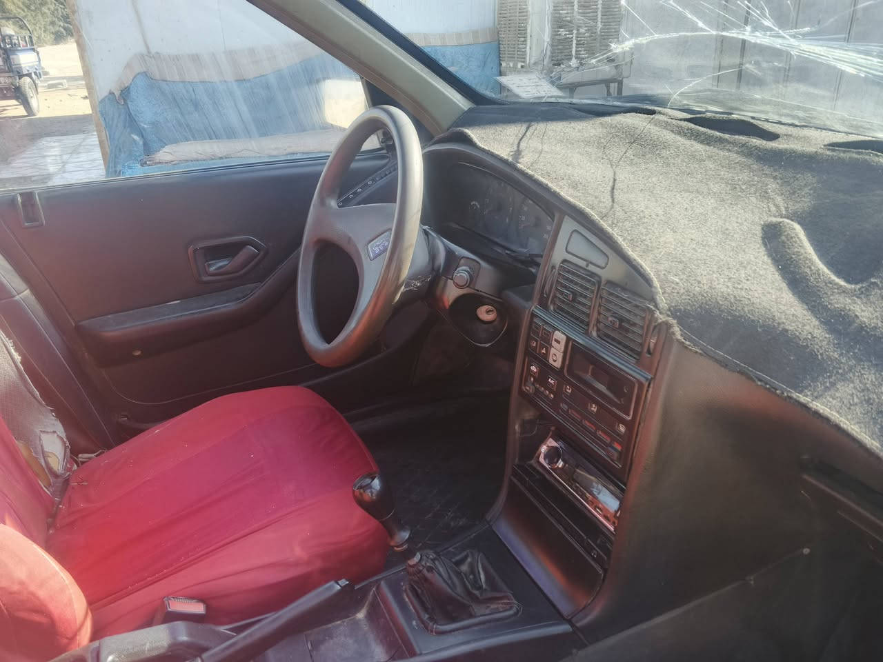 السلام عليكم بيجو ٢٠٠٨  رقم بغداد سياره عله وضع الشركه كلشي بيها بلادي مكينه وكير وضع الشركه سياره مكفوله من الضربه ما عده البنيد صدرها جديد اكسن جديد كلشي شغال السعر 25 قفل  *********** مكاني كوت المركز
