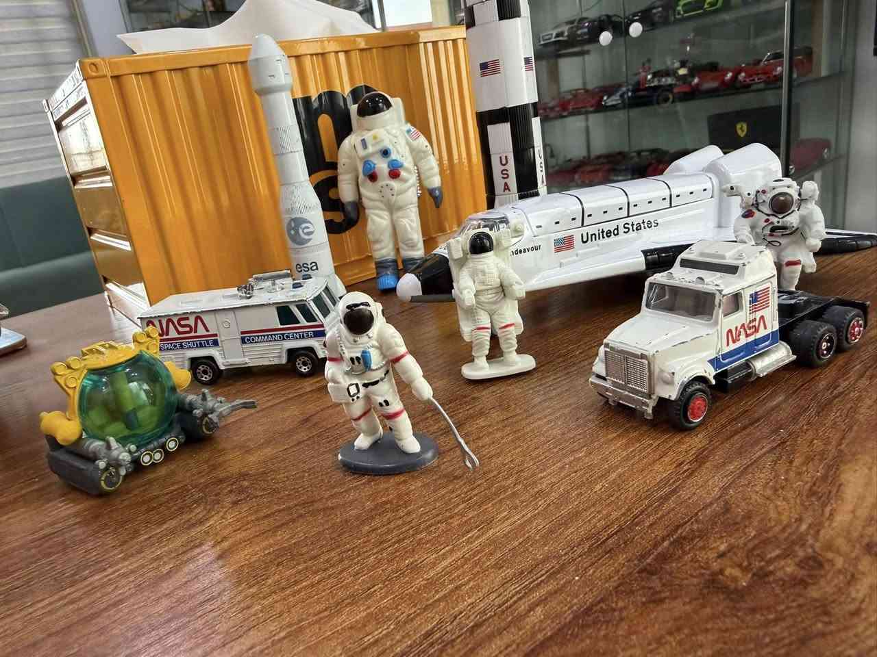 متوفر للبيع
مجموعة NASA


**إذا كنت صاحب هذا الإعلان وتريد حذفه لأي سبب، رجاءا أرسل رسالة إلى الدعم الفني**