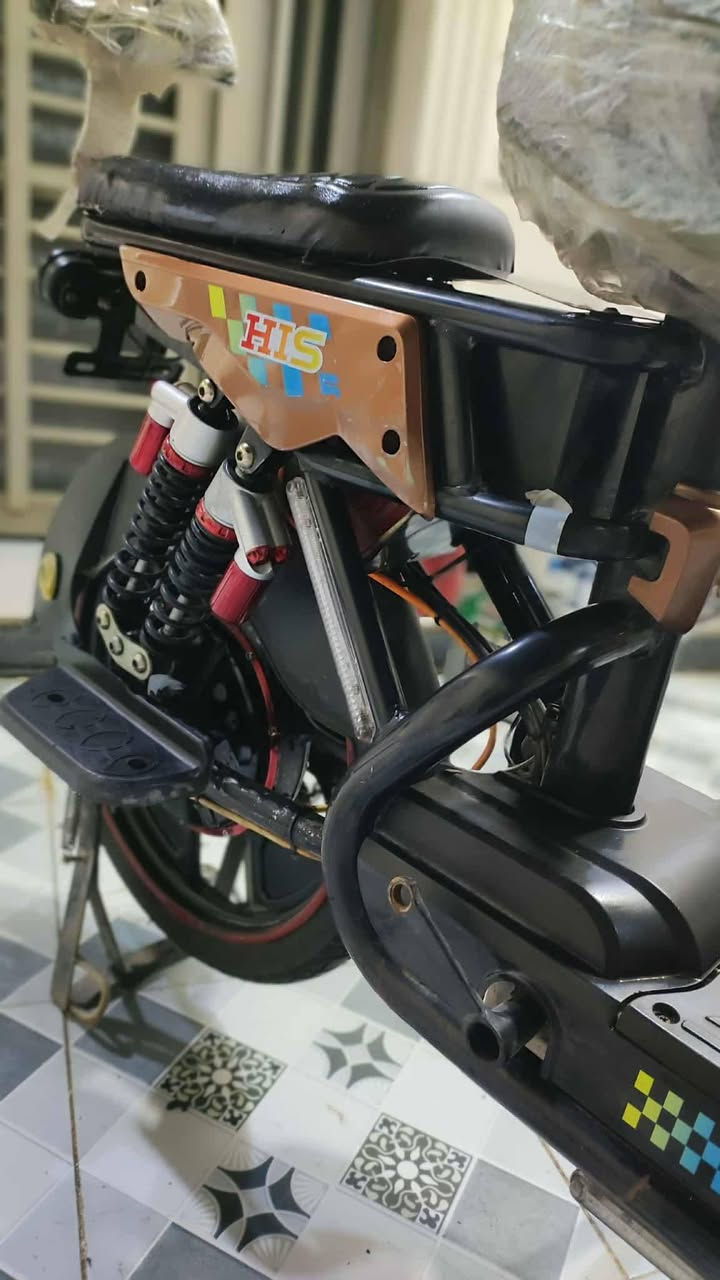 سلام عليكم دراجه شحن للبيع
كهربائيات كله شغاله كلوب اشاير هورن خمس باتريات  دبلات توني شادهن شوفت عينك دراجه نظيفه 
حجم 14 مكان سوق شيوخ 
سعر 275وبيها مجال


**إذا كنت صاحب هذا الإعلان وتريد حذفه لأي سبب، رجاءا أرسل رسالة إلى الدعم الفني**