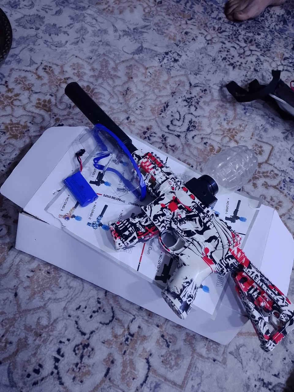 السلام عليكم للبيع
1_رشاشة اوربيز شحن دبل بطاريه ب 25
2_كامره تتشكل عل قميص تصور كدامك ب10
3_سلاحين ام الليزر الفكره انو تلعب ومن تضرب واحد تجي نتله خفيفه على ايده ب10
4_ستاند موبايل يشغل ضوه الوان وعادي ب7

للاستفسار خاص لو دك عل رقم ***********
