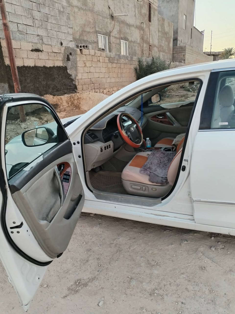 كامري للبيع موديل ٨محدثه11 بيه 3قطع وابيعك حزام كير محرك كفاله مكان السياره الانبار رمادي السعر 110وبيه مجال ***********
