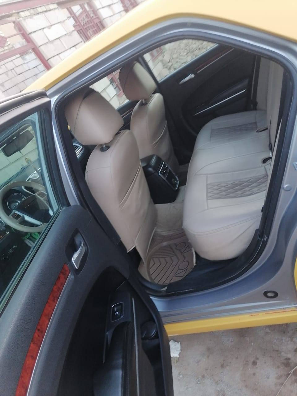 بسبب الوعود الكاذبه النشر  أوباما ١٤ فور ويل ملغي سياره مكفوله عدا الجاملغ الأيمن فتح بدون حادث مكينه كير تبريد تخم تاير حداديه امامي وخلفي صار شهرين من سويته سعره ١٧٥ وبيه مجال للاستفسار ***********خطه كربلاء شطره
