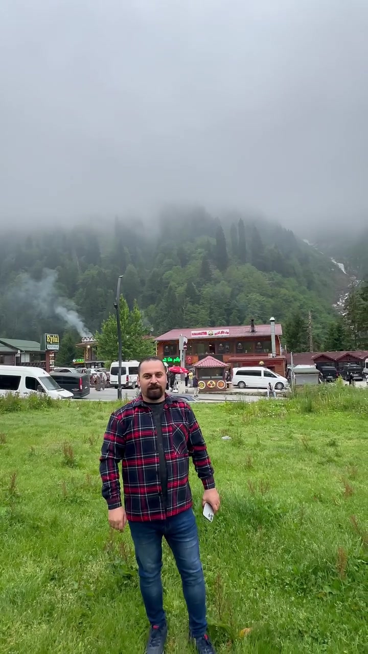 ‏🇹🇷 قره دنيز رجعت وبقوة اختصاصنا 🇹🇷

 🌿 استمتع برحلة سياحية متكاملة إلى أجمل مدن شمال تركيا مع شركة يلدز للسفر والسياحة

‏📍 البرنامج الرحلة يشمل :

✅  انقرة ‏
✅ طرابزون
‏✅ ريزا
‏✅ مرتفعات آيدر
‏✅ أوزنجول
‏✅ إسطنبول

🗓 مواعيد الرحلات:
19 / 07 / 2026 

🚨 المقاعد محدودة… سارع بالحجز قبل اكتمال العدد !

‏ 
⏳ مدة الرحلة:
‏8 أيام / 7 ليالي مبيت

‏🏨 الإقامة:
‏فنادق 4⭐ و5⭐ مختارة بعناية لراحة ضيوفنا

‏✈️ الانطلاق من مطار كركوك الدولي

‏🛫 يشمل البرنامج 4 رحلات طيران:

‏✅ رحلتين طيران من مطار كركوك الدولي (ذهاباً وإياباً).

‏✅ رحلتين طيران داخلي داخل تركيا.

‏🚌 جولات سياحية يومية إلى أجمل مناطق قره دنيز الساحرة، حيث الجبال الشامخة، والشلالات المتدفقة، والغابات الخضراء، والضباب الساحر، والأجواء الباردة المنعشة… تجربة لا تُنسى بين أجمل المناظر الخلابة في شمال تركيا.

‏👨‍💼 يرافقكم مندوب خاص من شركة يلدز للسفر والسياحة طوال مدة الرحلة، لضمان راحتكم والاهتمام بكافة تفاصيل سفركم.

‏💵 ميزة خاصة للمسافر:
‏✈️ يحق للمسافر تصريف 3000 دولار بسعر البنك المركزي (1320 دينار).
‏💵 وفر من فرق السعر وخلي سفرتك أوفر.

‏📞 للحجز والاستفسار:
‏
***********
***********

‏📍 العنوان:
‏كركوك – شارع مستشفى الأطفال – مقابل مصرف جيهان

⭐️ يلدز نجمك في عالم السفر ✈️
#قره_دنيز
#السفر
#طرابزون
#اسطنبول
