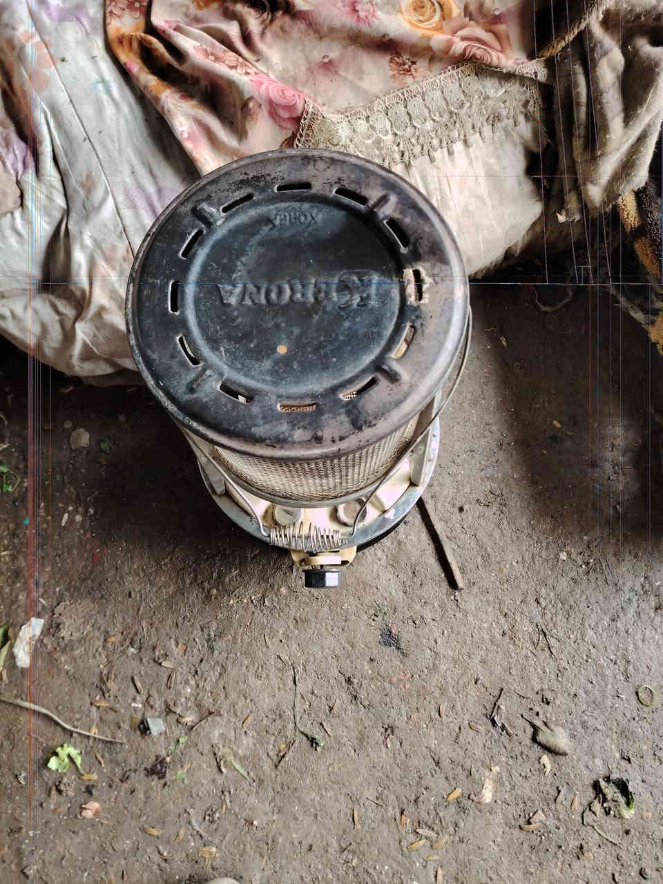 صوبه اخت الجديده السعر25الف العنوان حله ورديه خارج قرب علوت المخضر يم البسطيات مال المخضر بيع مستعجل كلش  ***********
