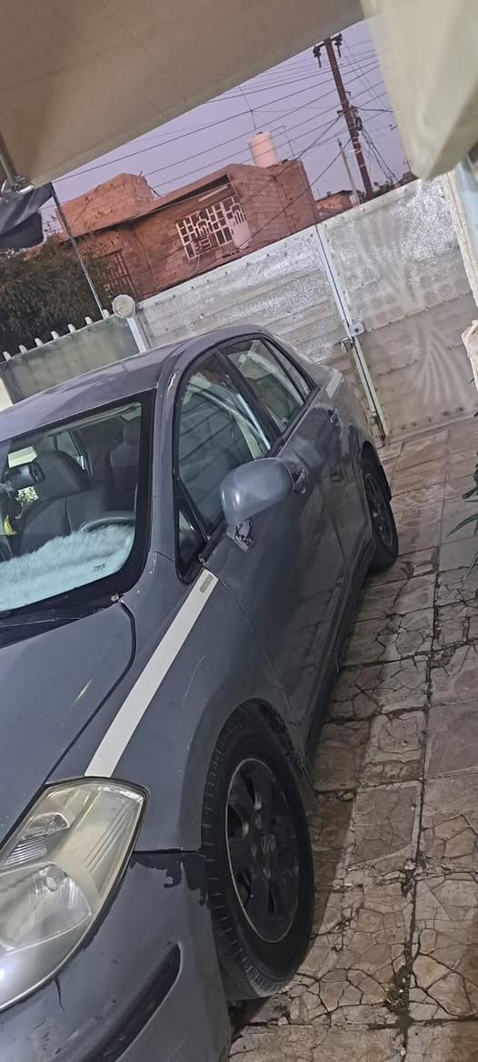 سلام عليكم نيسان فيرسا للبيع مديل ٢٠٠٨ سيارة جاهزه بدون نواقص كير ومكينه وتبريد ثلج وسنتر لك شغال ودواخله نضيفة  وصدر امامي خلفي كله جاهز بيه ضربه بجاملغ الايسر وبيه طخطخات بسيطة انصبغت عام 
مكان السيارة المشتل تحويل ثاني يوم للاستفسار ***********
سنوية تنتهي بسنة ٢٠٢٧ 
السعر ٤٧ ورقه
