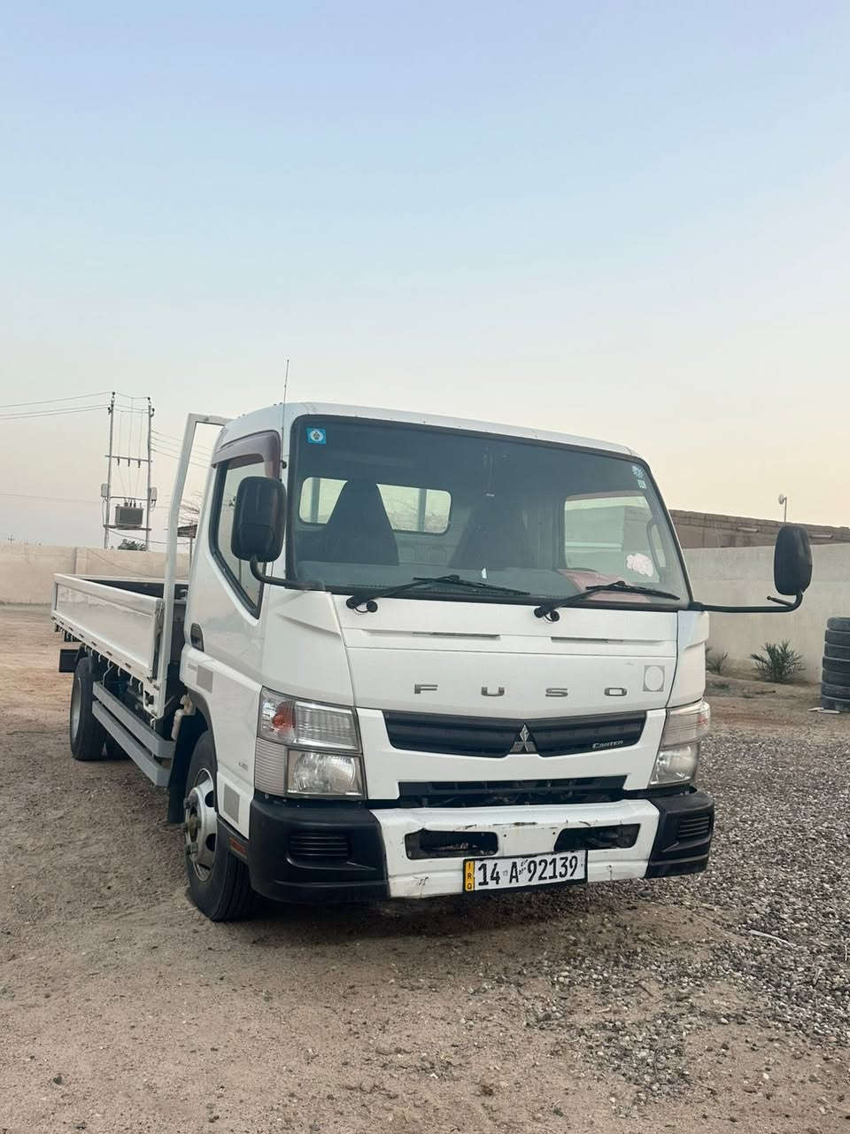 سلام عليكم كنتر 21 خمسه متر مكينه كهربائيه گير اتوماتيك سياره جديده ماماشيه السعر 200رقم الهاتف ***********
