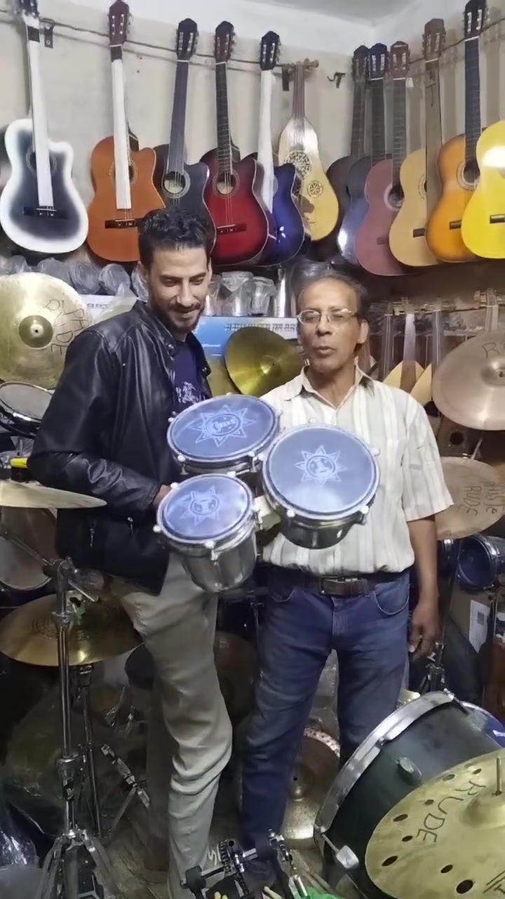تشرفني من داخل المعرض النهارده النجم كريم نعوس نجم الدرس من داخل معرض عادل حسين وان شاء الله يا جماعه احنا فاتحين اربع ايام العيد عشان كل عملائنا وزبايلنا وحبايبنا واصحابنا اي واحد يعوز اي حاجه المعرض مفتوح الاربع ايام بتوع العيد واي واحد انا ما بعملوش ما يجيش عشان ما يرجعهوش كل سنه وانتم طيبين وان شاء الله موسم خير على الجميع تحياتي عادل حسين بمدينه ميت غمر منتظر استفسارات والتعليقاتكم على الخط الساخن العنوان ميت غمر بجوار محطه قطار مدينه ميت غمر امام مستشفى ميت غمر العام 01222514686


**إذا كنت صاحب هذا الإعلان وتريد حذفه لأي سبب، رجاءا أرسل رسالة إلى الدعم الفني**
