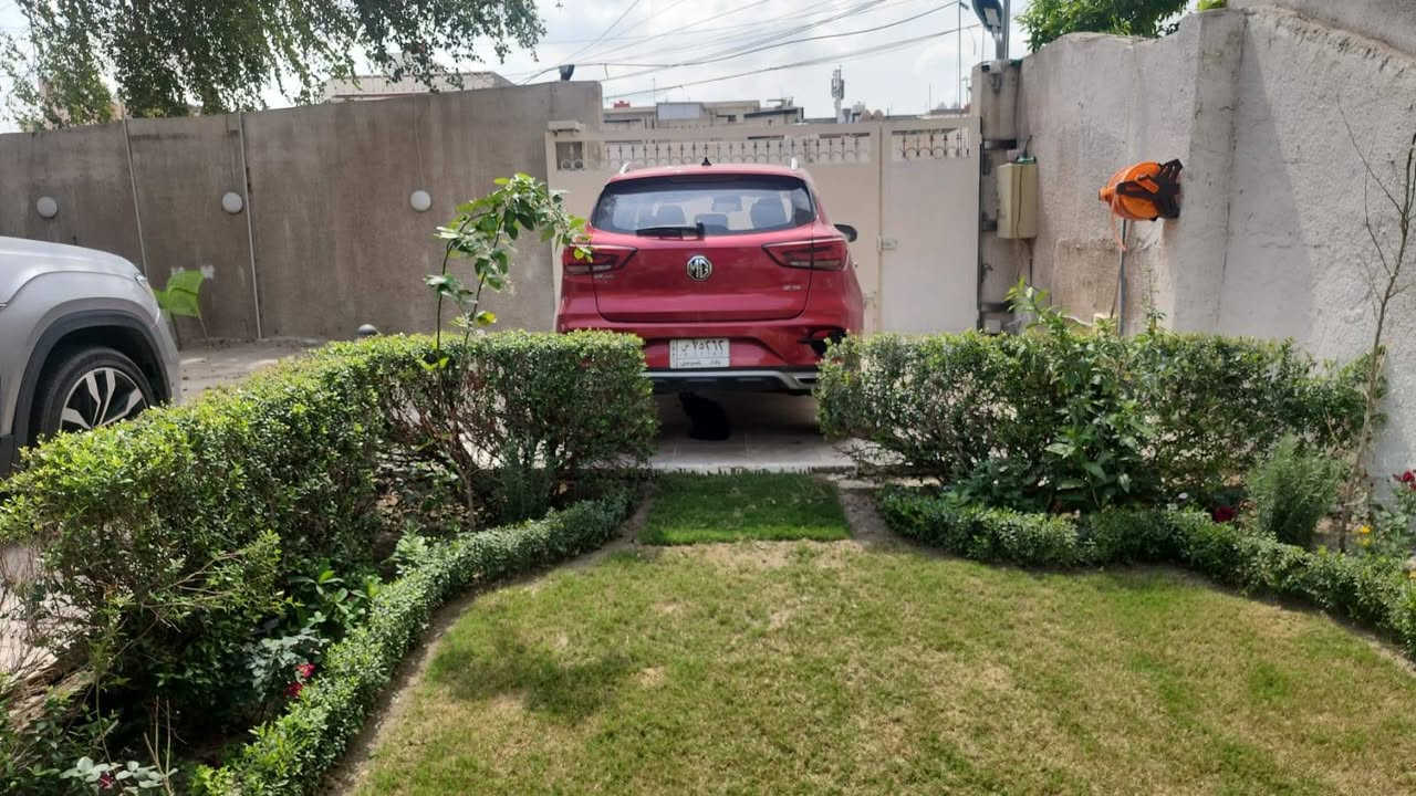 سلام عليكم
mg zs 2022

السيارة مواصفات عادية

السيارة حلوه ونظيفة

كيلو متر 10900

السيارة مال بيت

مكينة وكير وحدادية  مكفولة
بدون حادث السيارة

تبريد ثلج

تحويل ثاني يوم
مكاني بغداد الاعظمية 
السعر 130$ وبي مجال
***********
