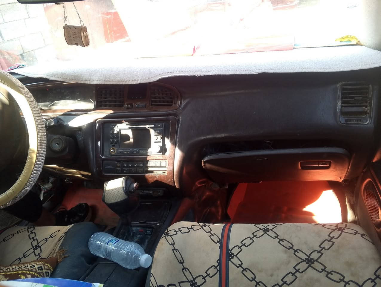 سلام عليكم بطه موديل 2000 مكفوله كص ونقل والصوليات مكينه وكير صارل شهر ثابله رقم  ميسان قلعه صالح سعر 40 سياره خير من الله ماناقصها شي مكان ميسان قلعه صالح رقم الهاتف ***********
