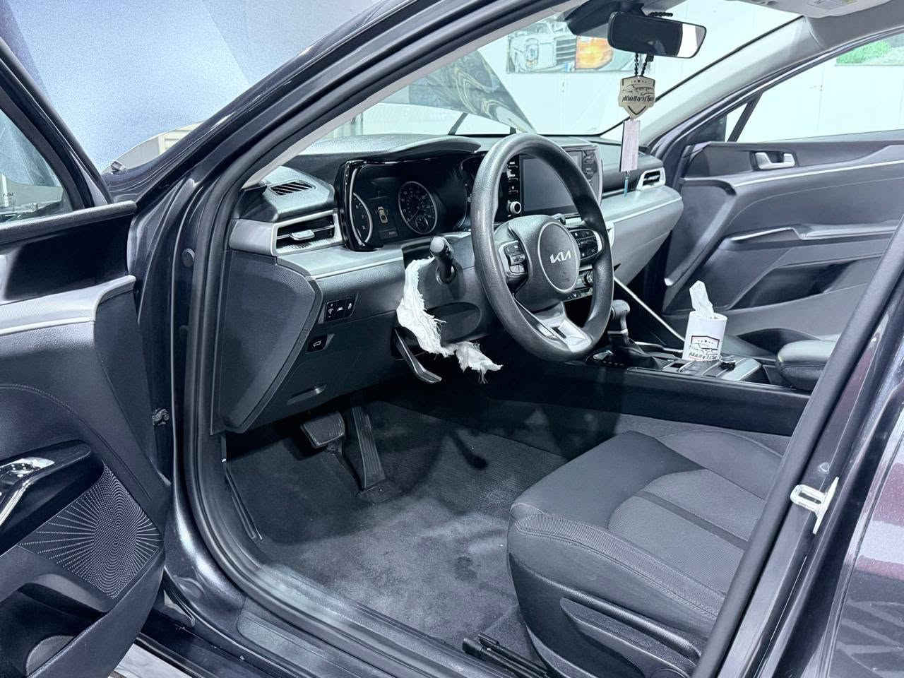 السلام عليكم
كي فايف k5

2022

وارد امريكي داخله كلين

 مكفوله من صبغ والضربه والبارد

ماشيه ٧٠ 

بصمه 

رادار امامي خلفي

محرك 1600 تيربو

ترحيب ذكي

شاشه جبيره

هاند بريك كهرباء

حساس امامي خلفي 

كامره دواره

زنون 4 عدسات

باقي المواصفات معروفه

 رقم مثنى   مكاني ذي قار  ‏‪***********‬‏ @
